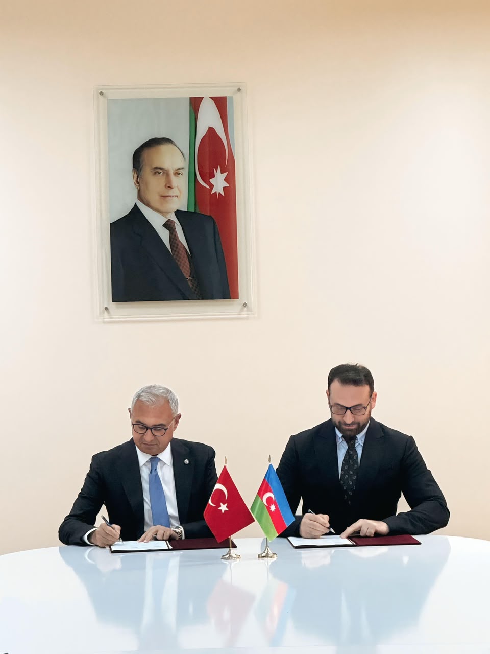 Azerbaijan, Türkiye industrial zones sign cooperation MoU (PHOTO)