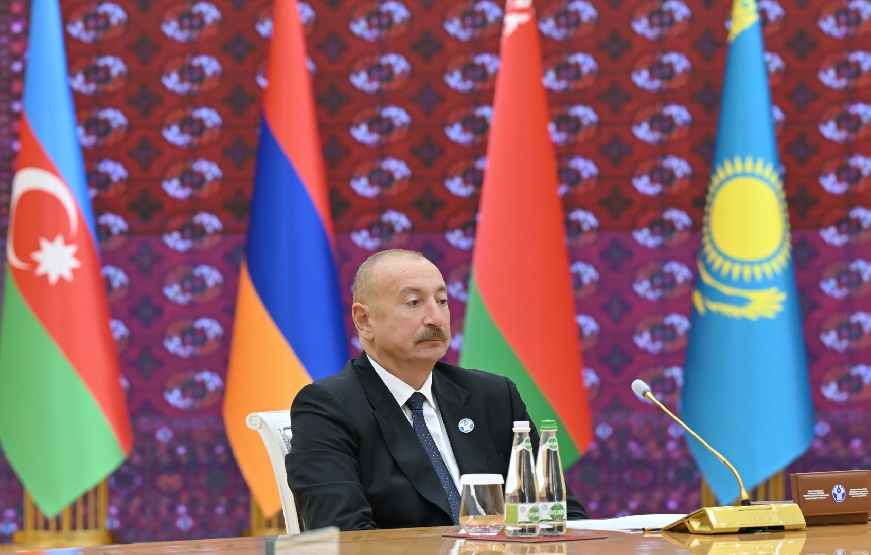 President Ilham Aliyev attends limited-format meeting of CIS Council of Heads of State (PHOTO)