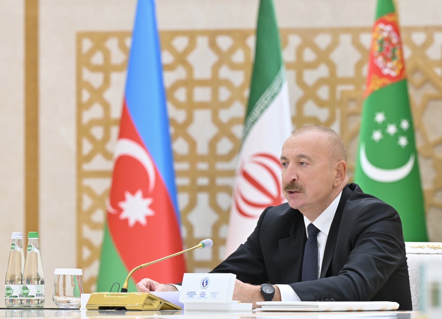 President Ilham Aliyev attends expanded-format meeting of Caspian Environmental Summit in Turkmenbashi (PHOTO)