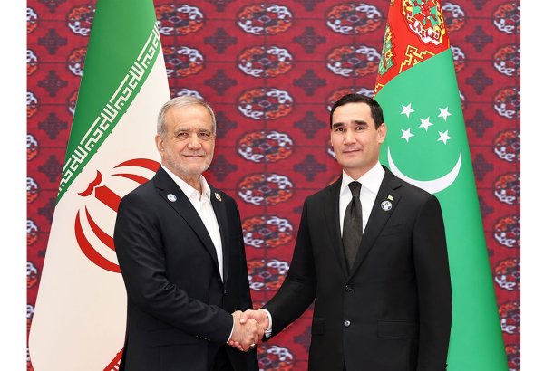 Turkmen, Iranian presidents discuss expansion of bilateral cooperation