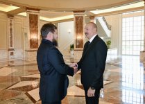President Ilham Aliyev receives Head of Chechen Republic of Russia (PHOTO)
