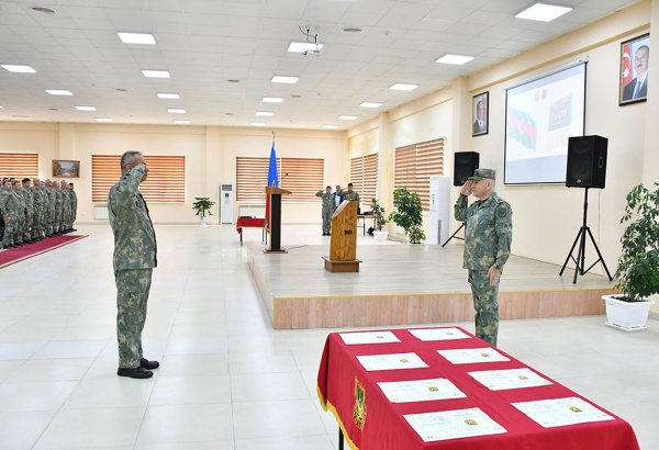 Azerbaijan Army holds officer development course graduation ceremony (PHOTO)