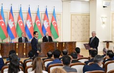 Azerbaijani-Cambodian documents exchanged with participation of President Ilham Aliyev (PHOTO)