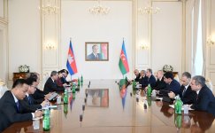 President Ilham Aliyev held expanded-format meeting with Prime Minister of Cambodia (PHOTO)