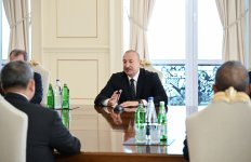 President Ilham Aliyev held expanded-format meeting with Prime Minister of Cambodia (PHOTO)