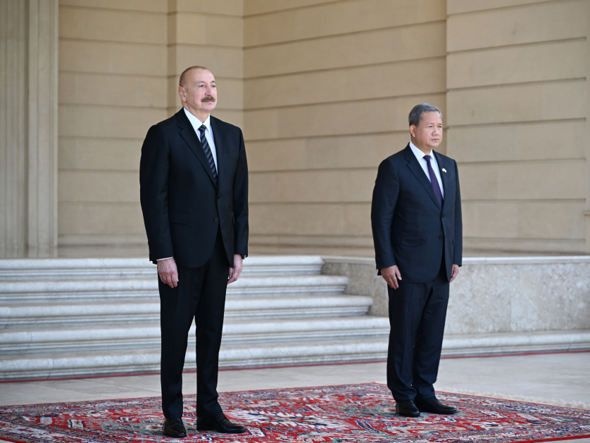 Official welcome ceremony held in Baku for Prime Minister of Cambodia (PHOTO)