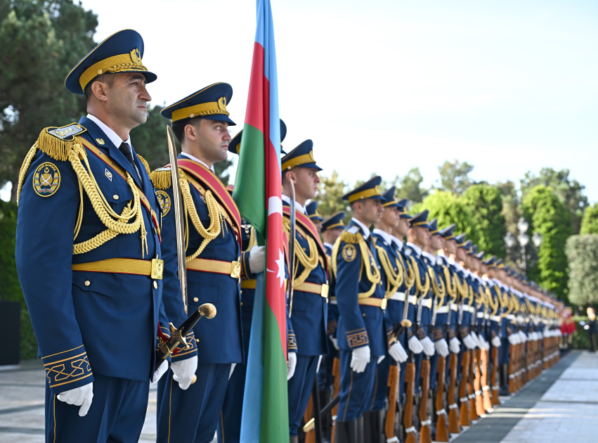 Official welcome ceremony held in Baku for Prime Minister of Cambodia (PHOTO)