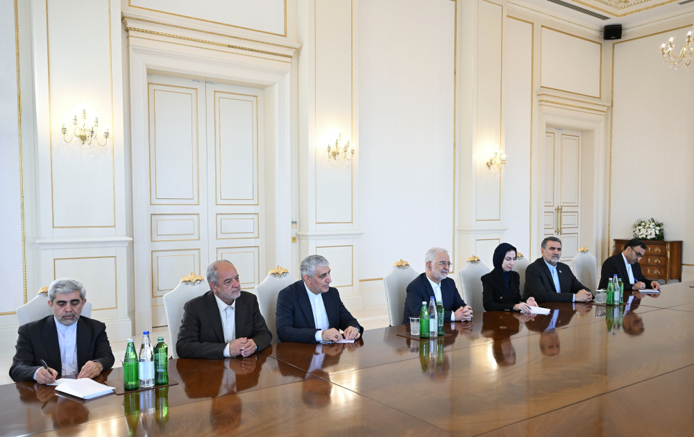 President Ilham Aliyev receives Iranian Interior Minister (PHOTO/VIDEO)