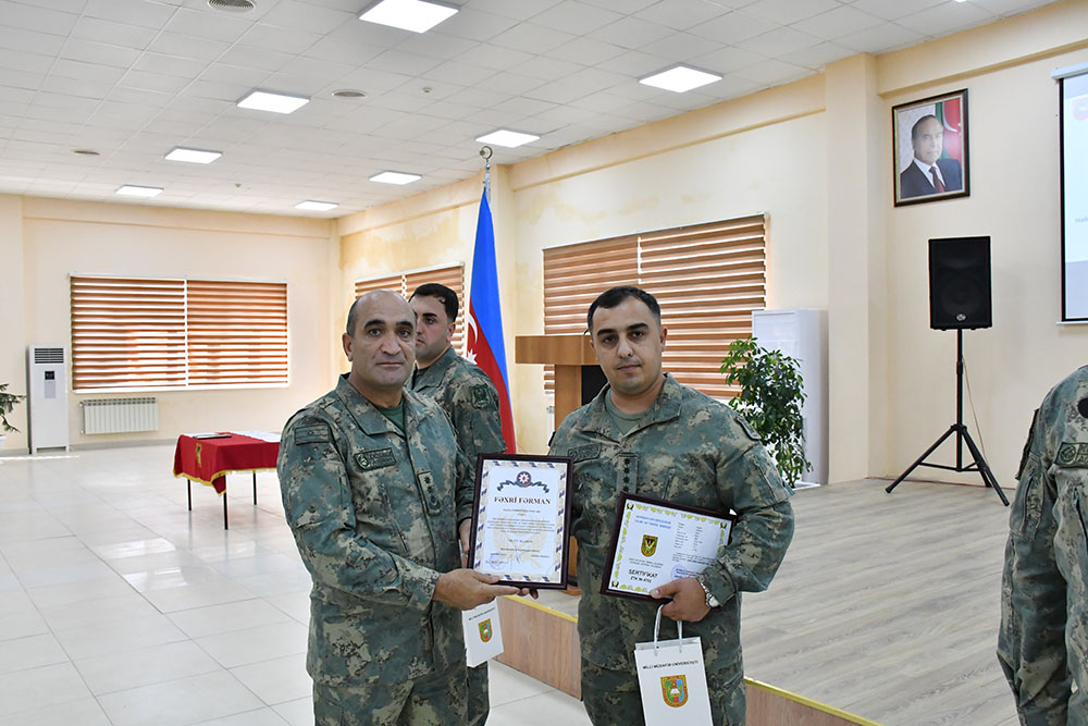 Azerbaijan Army holds officer development course graduation ceremony (PHOTO)