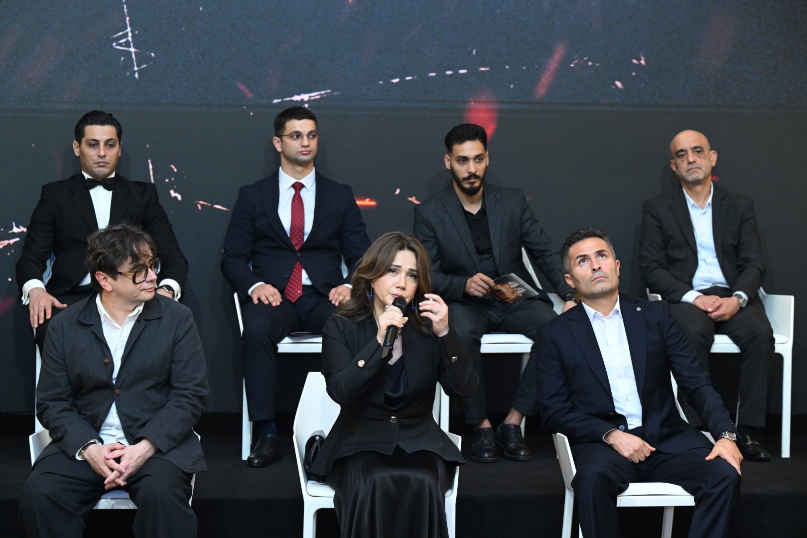 Heydar Aliyev Center hosts briefing with creative team of film "44" - one of Azerbaijan's major film projects (PHOTO/VIDEO)