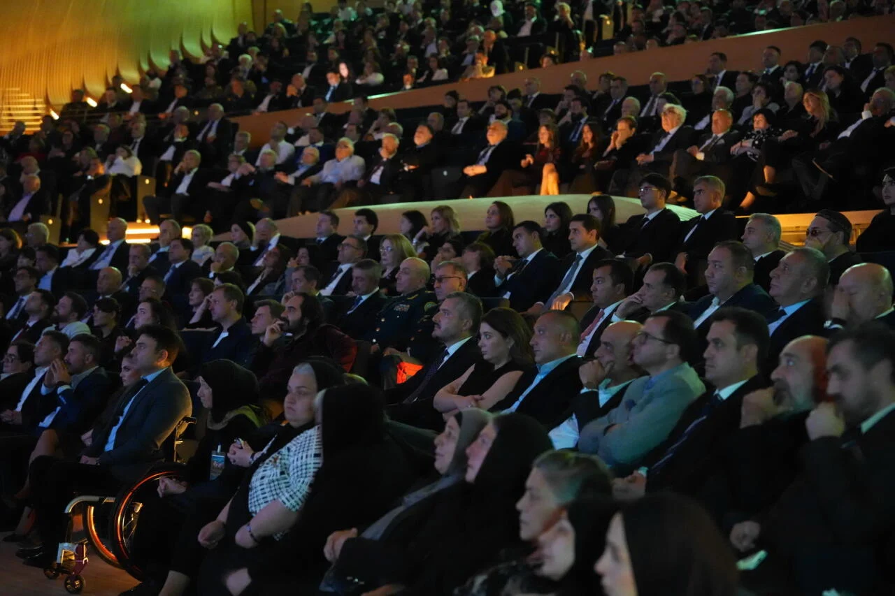 Premiere of epic historical film “44” held at Heydar Aliyev Center – tears, pride and endless applause (PHOTO)