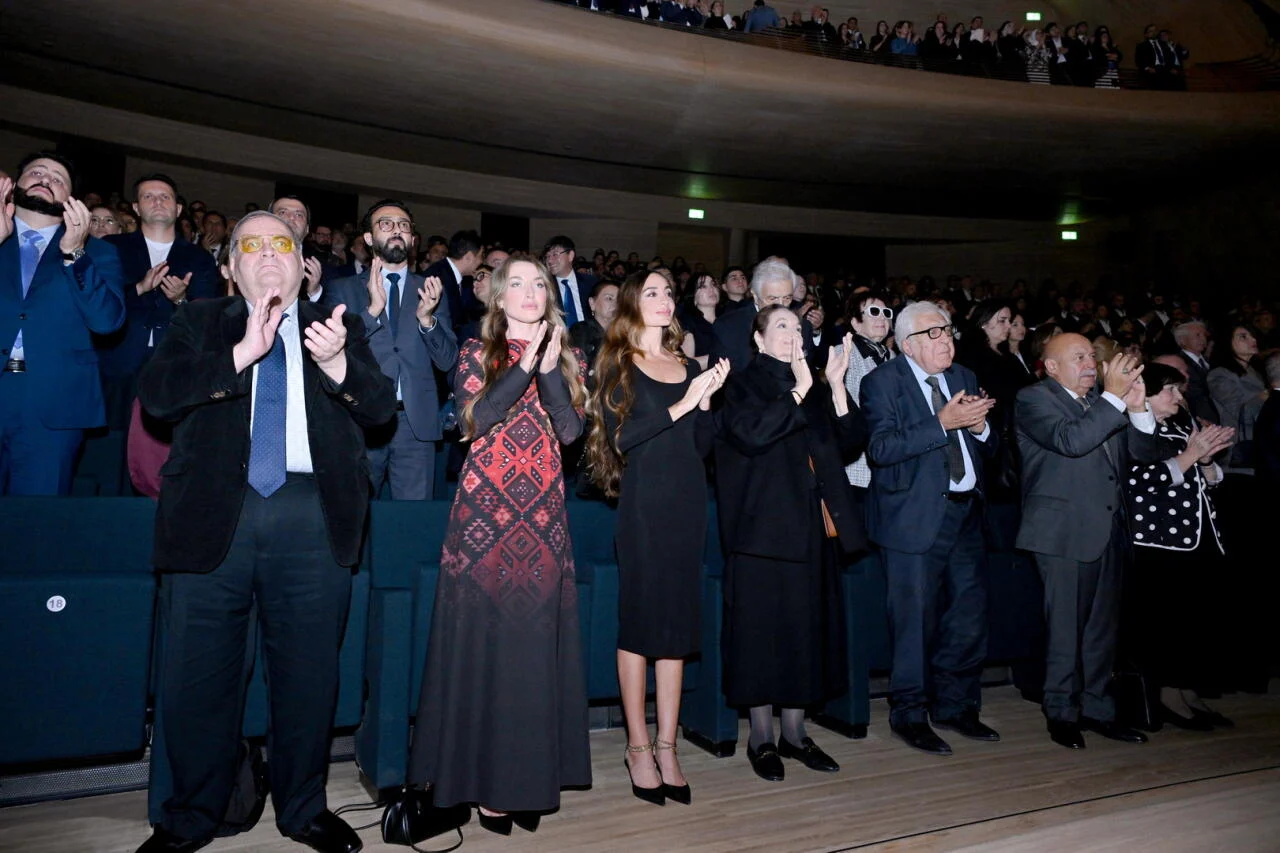 Premiere of epic historical film “44” held at Heydar Aliyev Center – tears, pride and endless applause (PHOTO)