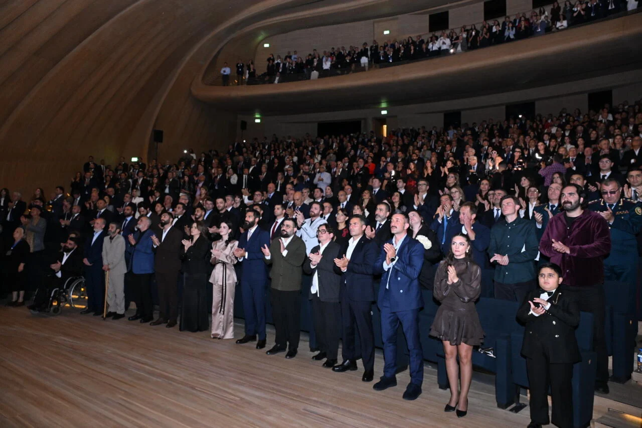 Premiere of epic historical film “44” held at Heydar Aliyev Center – tears, pride and endless applause (PHOTO)