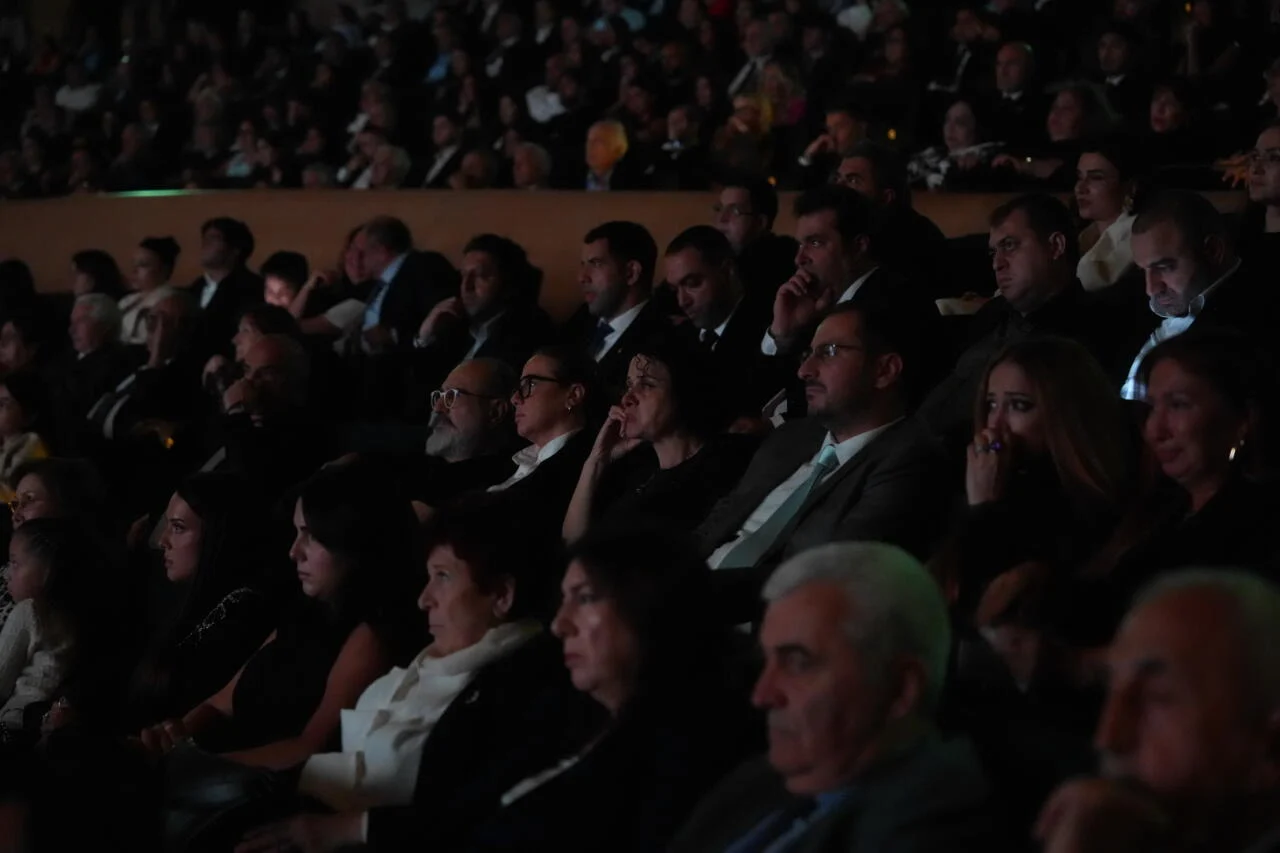 Premiere of epic historical film “44” held at Heydar Aliyev Center – tears, pride and endless applause (PHOTO)