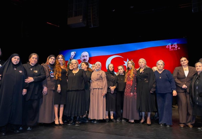 Alena Alieva shares footage from premiere of "44" film (PHOTO)