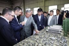 Prime Minister of Cambodia visits enterprises of the Ministry of Defence Industry (PHOTO)