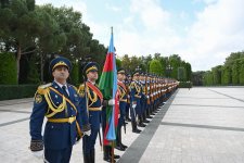 Official welcome ceremony held in Baku for President of Laos (PHOTO)