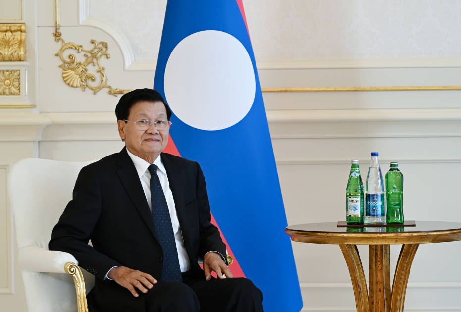 President Ilham Aliyev held one-on-one meeting with President of Laos (PHOTO)