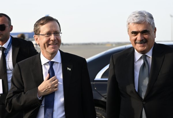 Israeli President Isaac Herzog arrives in Azerbaijan for visit (PHOTO)