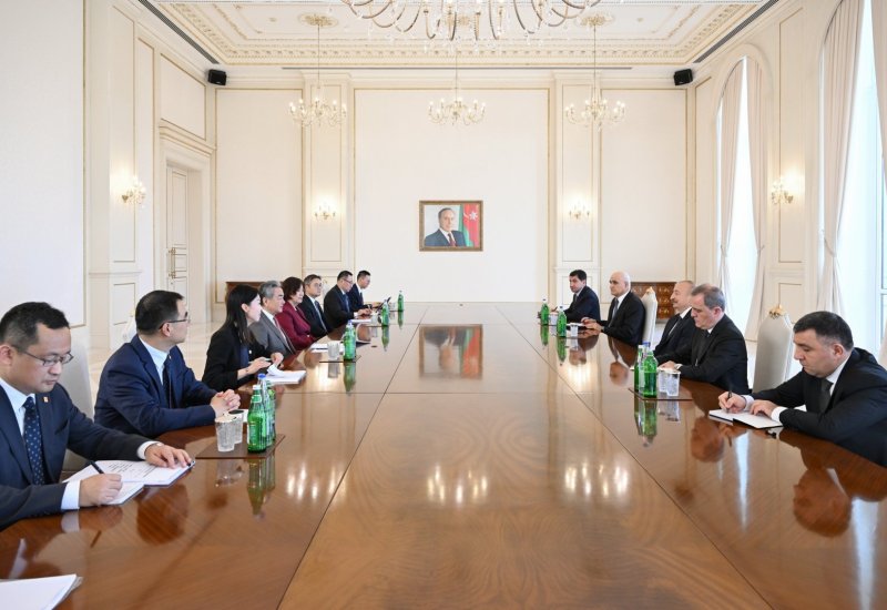 President Ilham Aliyev receives member of Political Bureau of Central Committee of Communist Party of China (PHOTO)