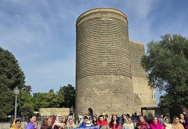 Baku hosts kelaghayi procession from Maiden Tower to Baku Boulevard (PHOTO)