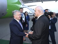 President of Uzbekistan arrives in Baku for seventh CICA summit (PHOTO)