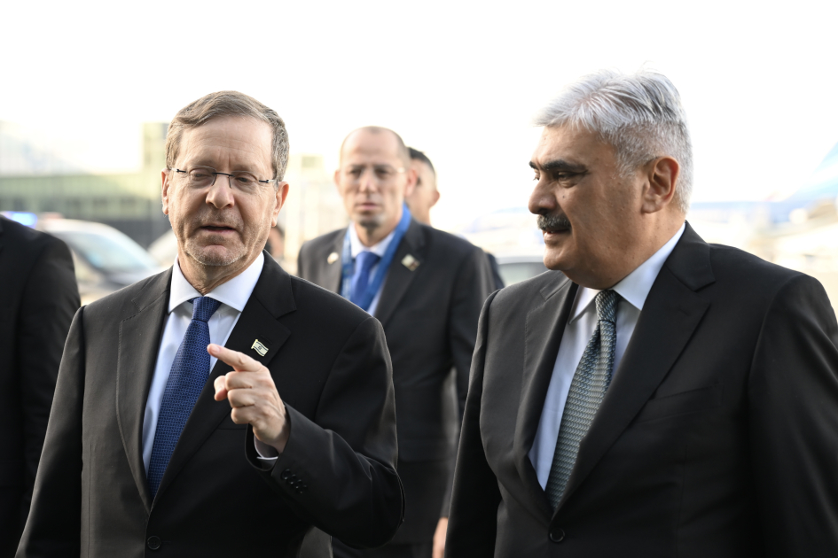 Israeli President Isaac Herzog arrives in Azerbaijan for visit (PHOTO)