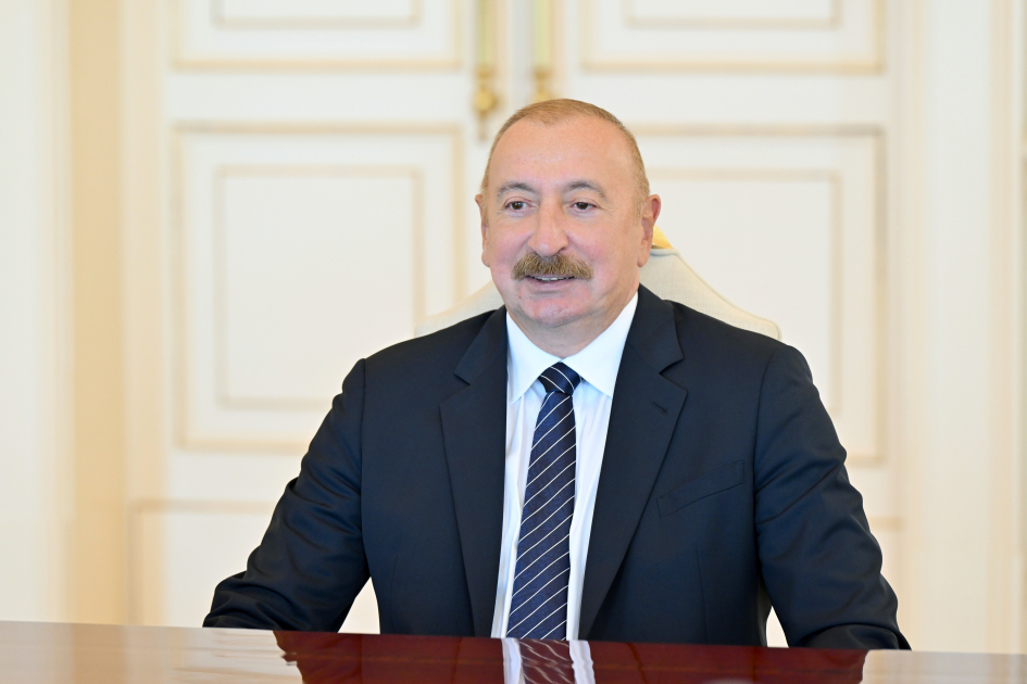 President Ilham Aliyev receives Sri Lankan Minister of Foreign Affairs, Foreign Employment and Tourism (PHOTO)