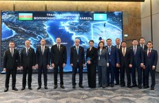 President Ilham Aliyev meets with Kassym-Jomart Tokayev and officially inaugurates Trans-Caspian Fiber Optic Cable (PHOTO)