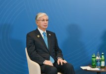 President Ilham Aliyev meets with Kassym-Jomart Tokayev and officially inaugurates Trans-Caspian Fiber Optic Cable (PHOTO)