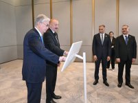 President Ilham Aliyev meets with Kassym-Jomart Tokayev and officially inaugurates Trans-Caspian Fiber Optic Cable (PHOTO)