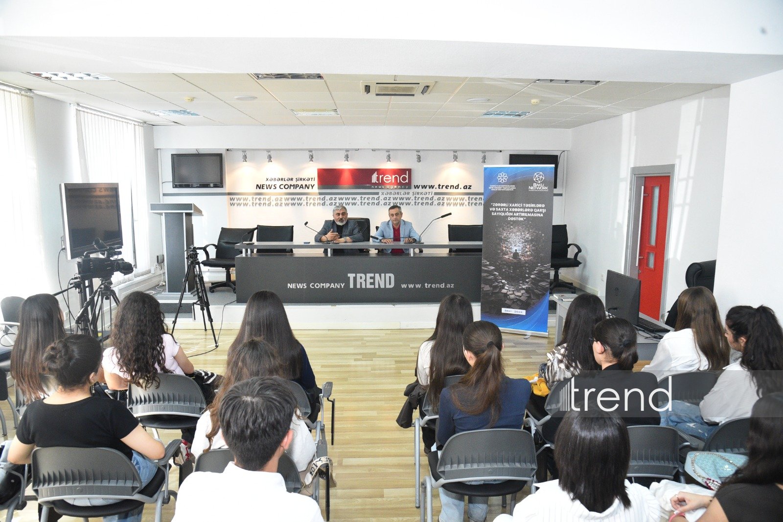 Baku Network discusses foreign influence with students (PHOTO/VIDEO)