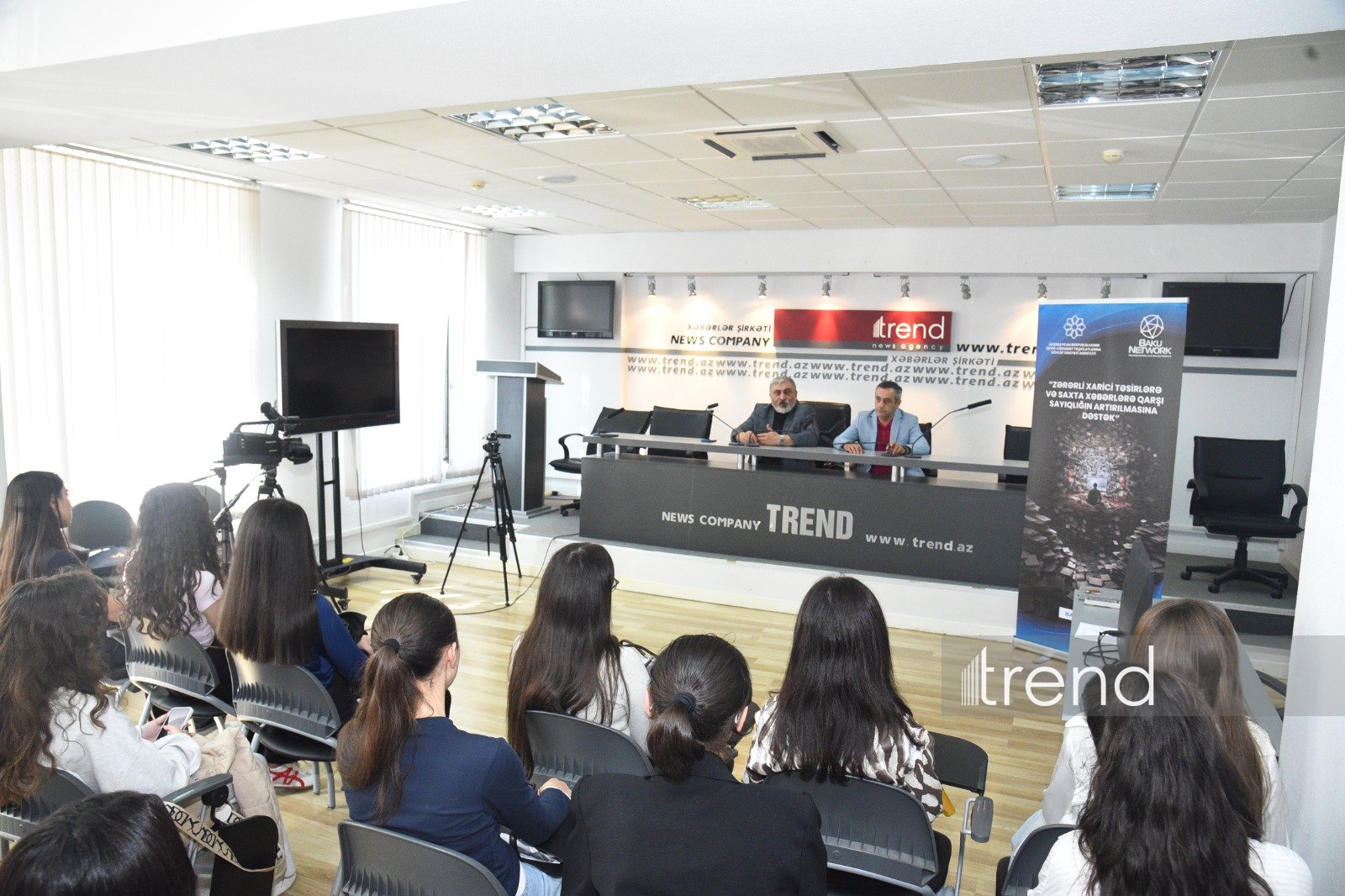 Baku Network discusses foreign influence with students (PHOTO/VIDEO)
