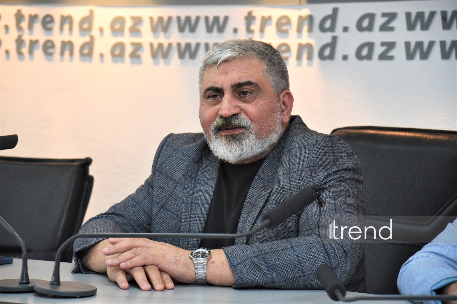 Baku Network discusses foreign influence with students (PHOTO/VIDEO)