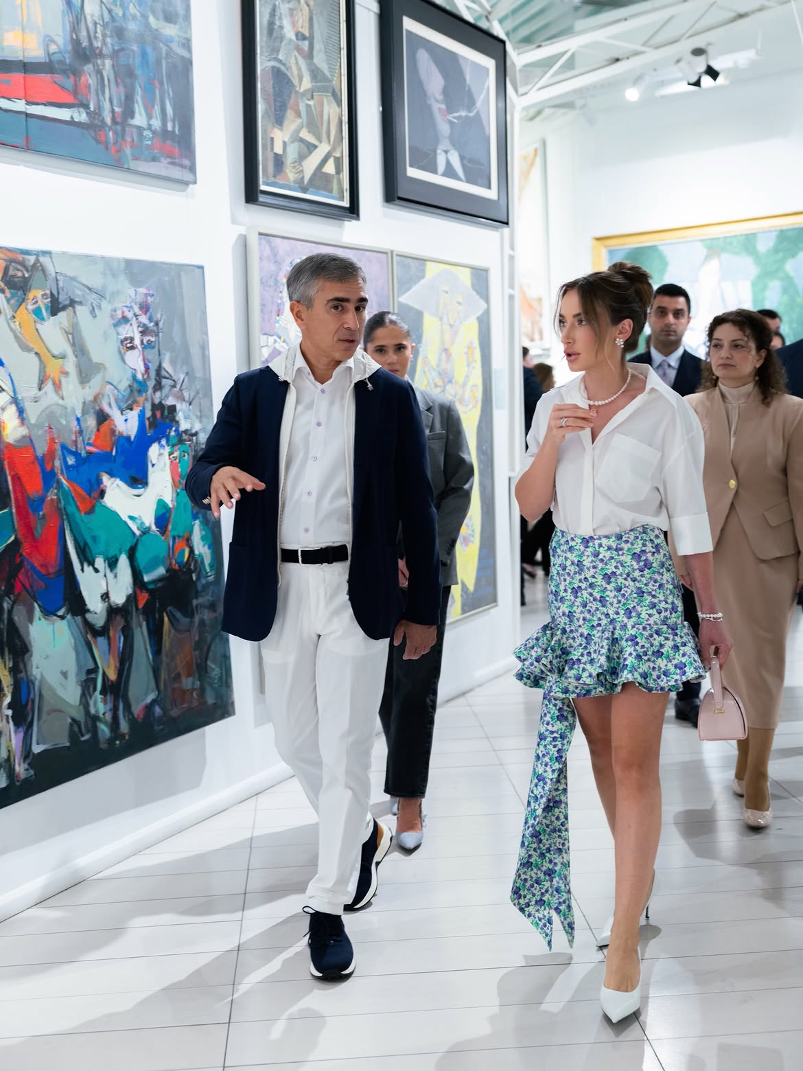 Alena Aliyeva shares post from Anar Huseynzade’s exhibition “O” (PHOTO)