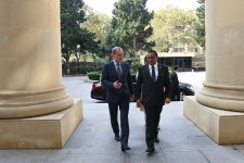 Azerbaijan, Sri Lanka discuss tourism, education, energy cooperation (PHOTO)