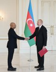 President Ilham Aliyev receives India’s newly appointed ambassador to Azerbaijan (PHOTO)