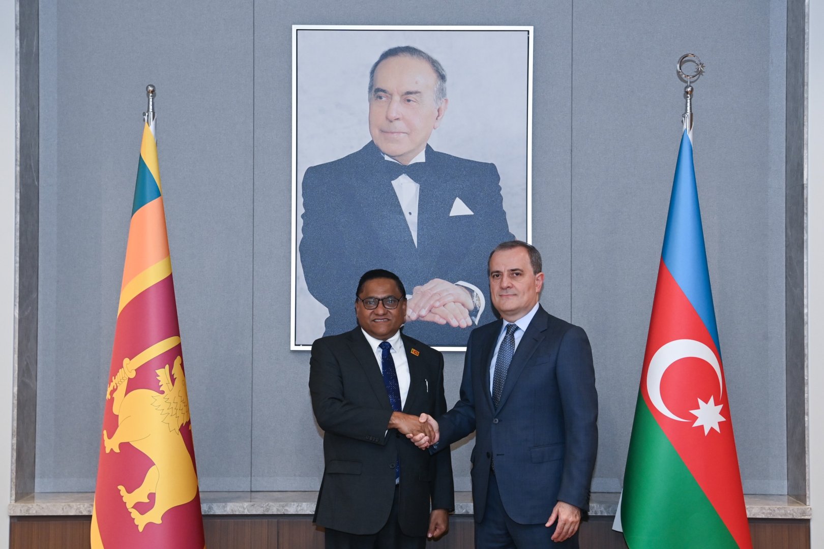 Azerbaijan, Sri Lanka discuss tourism, education, energy cooperation (PHOTO)