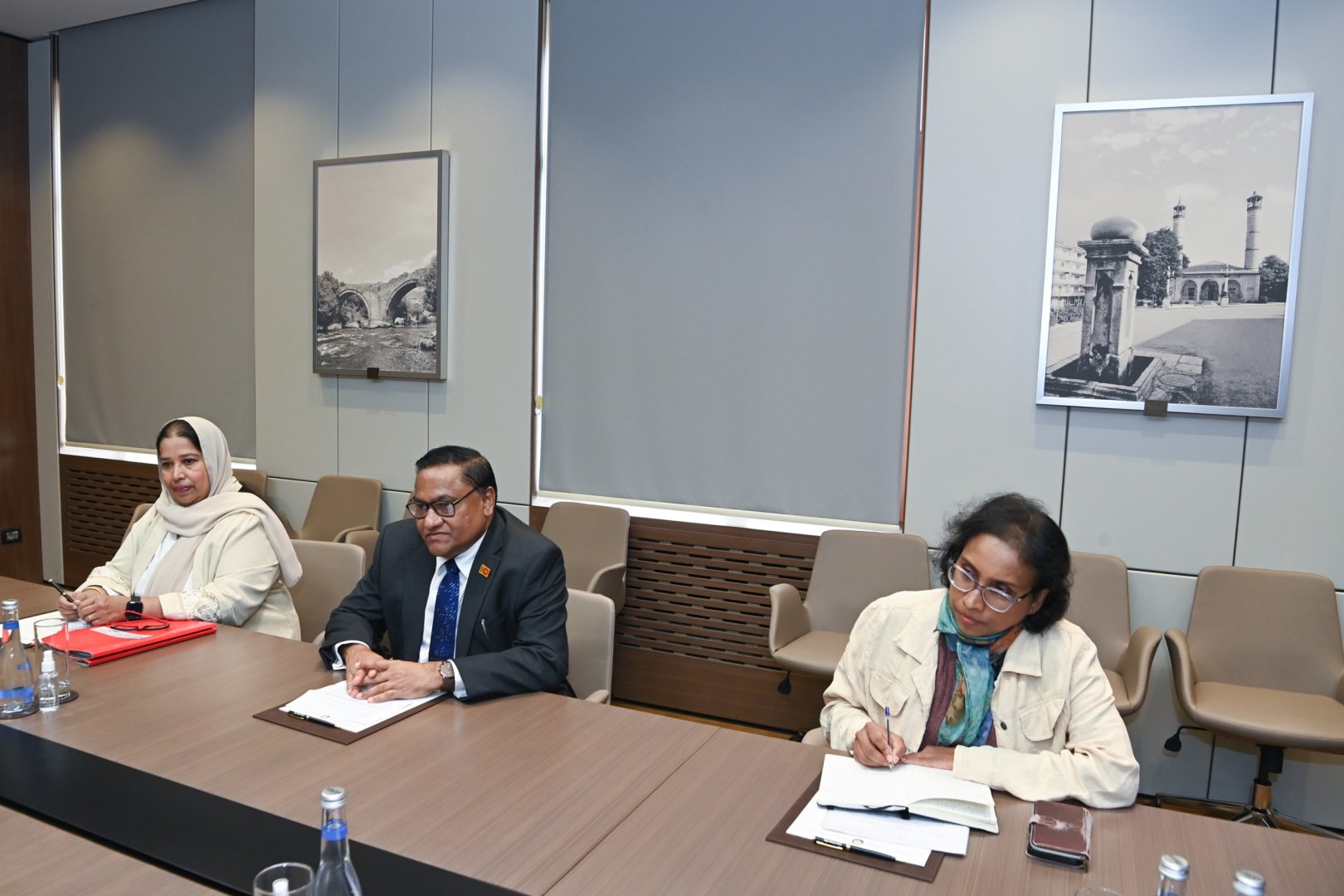Azerbaijan, Sri Lanka discuss tourism, education, energy cooperation (PHOTO)