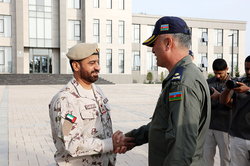 UAE Presidential Guard commander visits Azerbaijan (PHOTO)