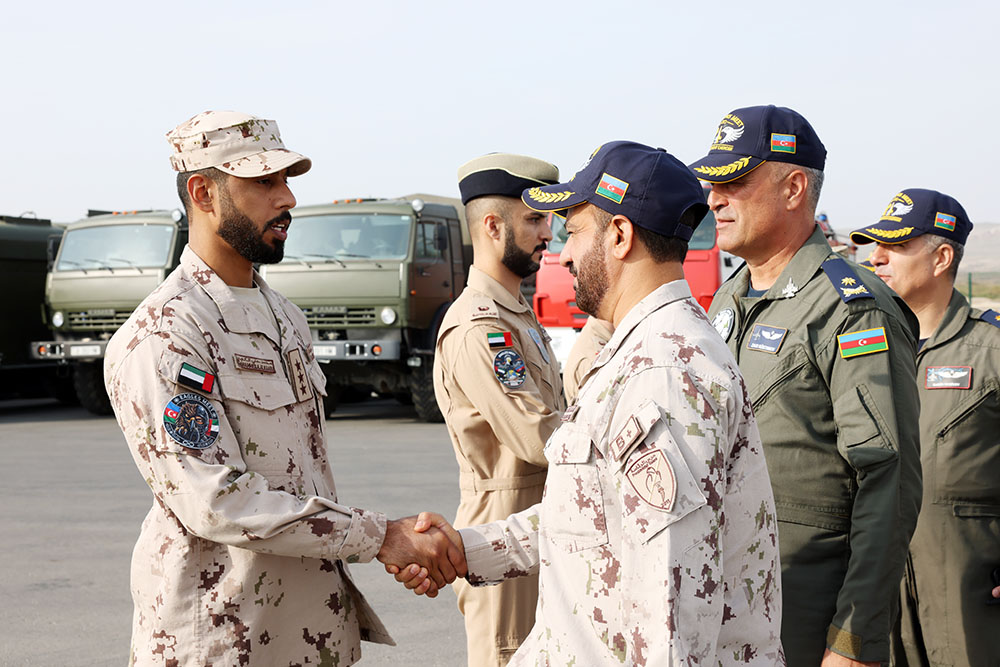 UAE Presidential Guard commander visits Azerbaijan (PHOTO)