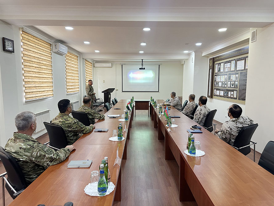 UAE Presidential Guard commander visits Azerbaijan (PHOTO)