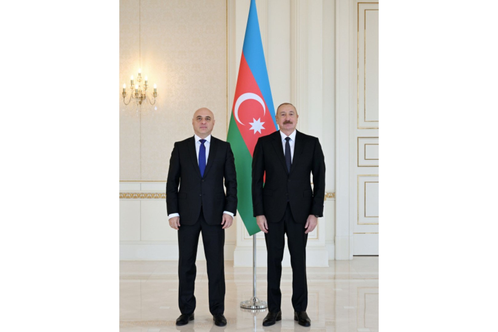 Prezident İlham Əliyev Azərbaycana təyin olunmuş yeni səfiri qəbul edib (FOTO)