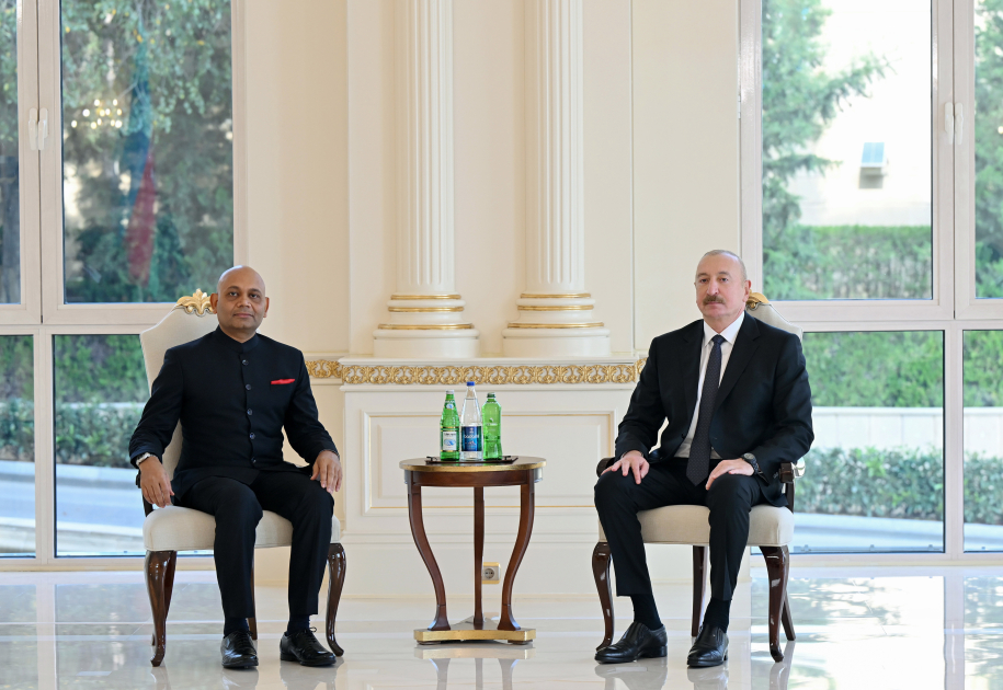President Ilham Aliyev receives India’s newly appointed ambassador to Azerbaijan (PHOTO)
