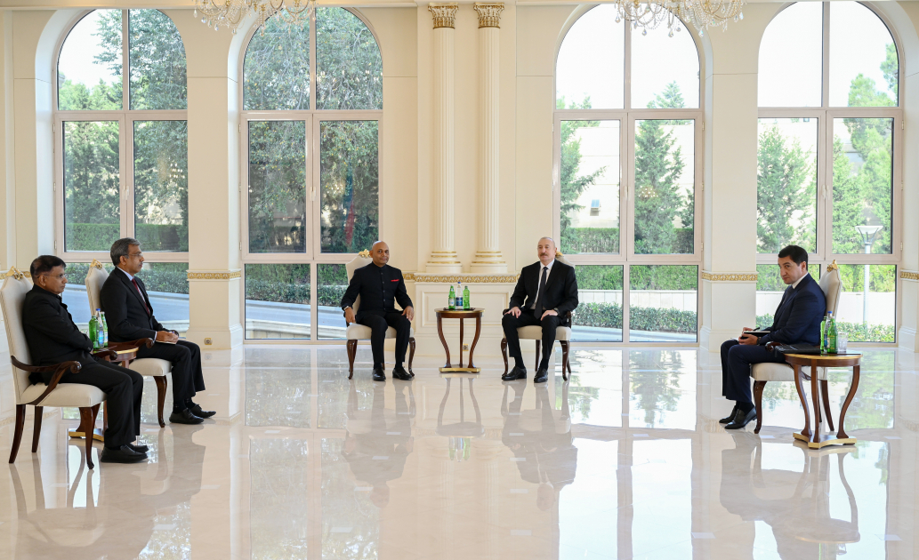 President Ilham Aliyev receives India’s newly appointed ambassador to Azerbaijan (PHOTO)