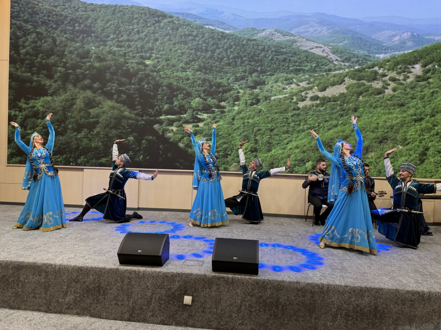 Azerbaijan's Fuzuli celebrates city day with concert program (PHOTO)