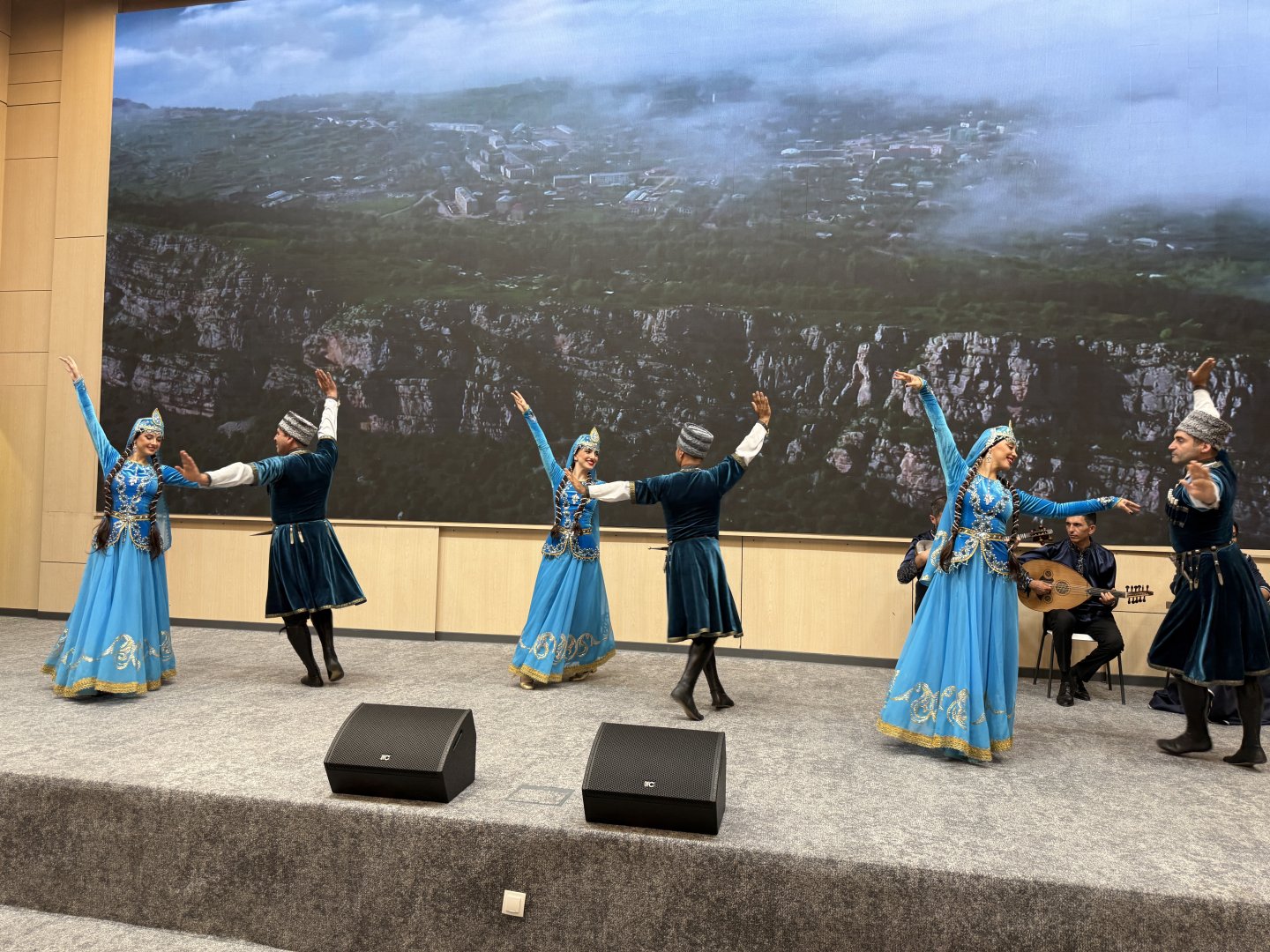 Azerbaijan's Fuzuli celebrates city day with concert program (PHOTO)