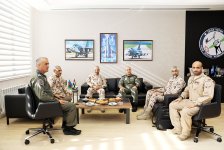 Azerbaijan, UAE air force commanders discuss joint exercises, cooperation (PHOTO)
