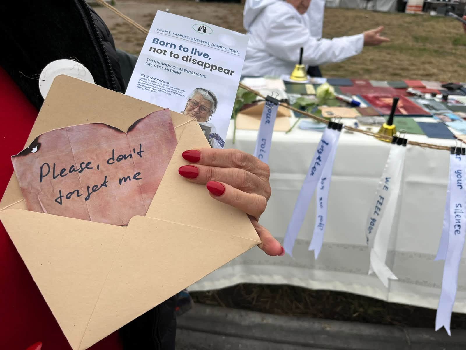Azerbaijani families of missing persons stage protest outside European Parliament (PHOTO)