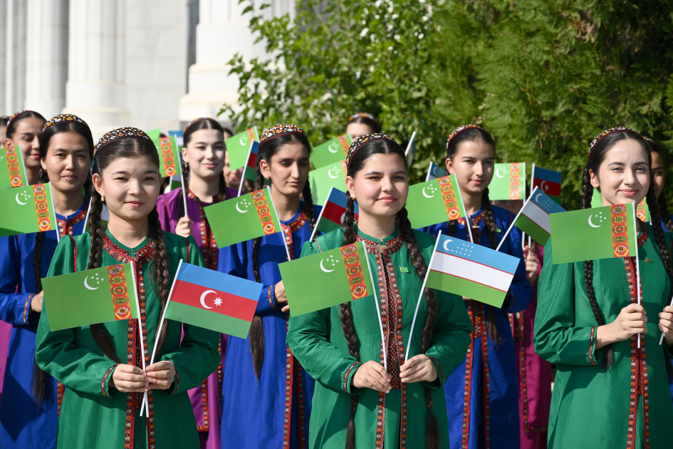 Heydar Aliyev Foundation VP Leyla Aliyeva attends opening of MAMA “Mother Nature” international art exhibition in Ashgabat (PHOTO)